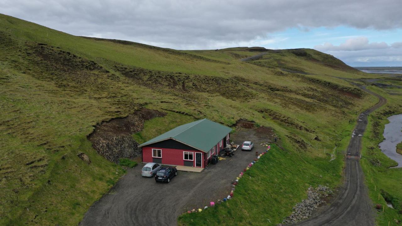 Valkyrie Guesthouse - 1Km From Seljalandsfoss Hvolsvollur Bagian luar foto